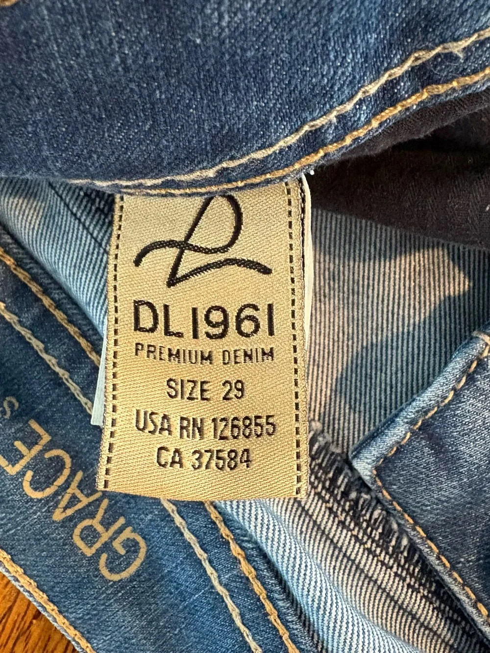 DL1961 Grace high rise Straight Leg Jeans in Dark Blue Wash - Picture 6 of 10